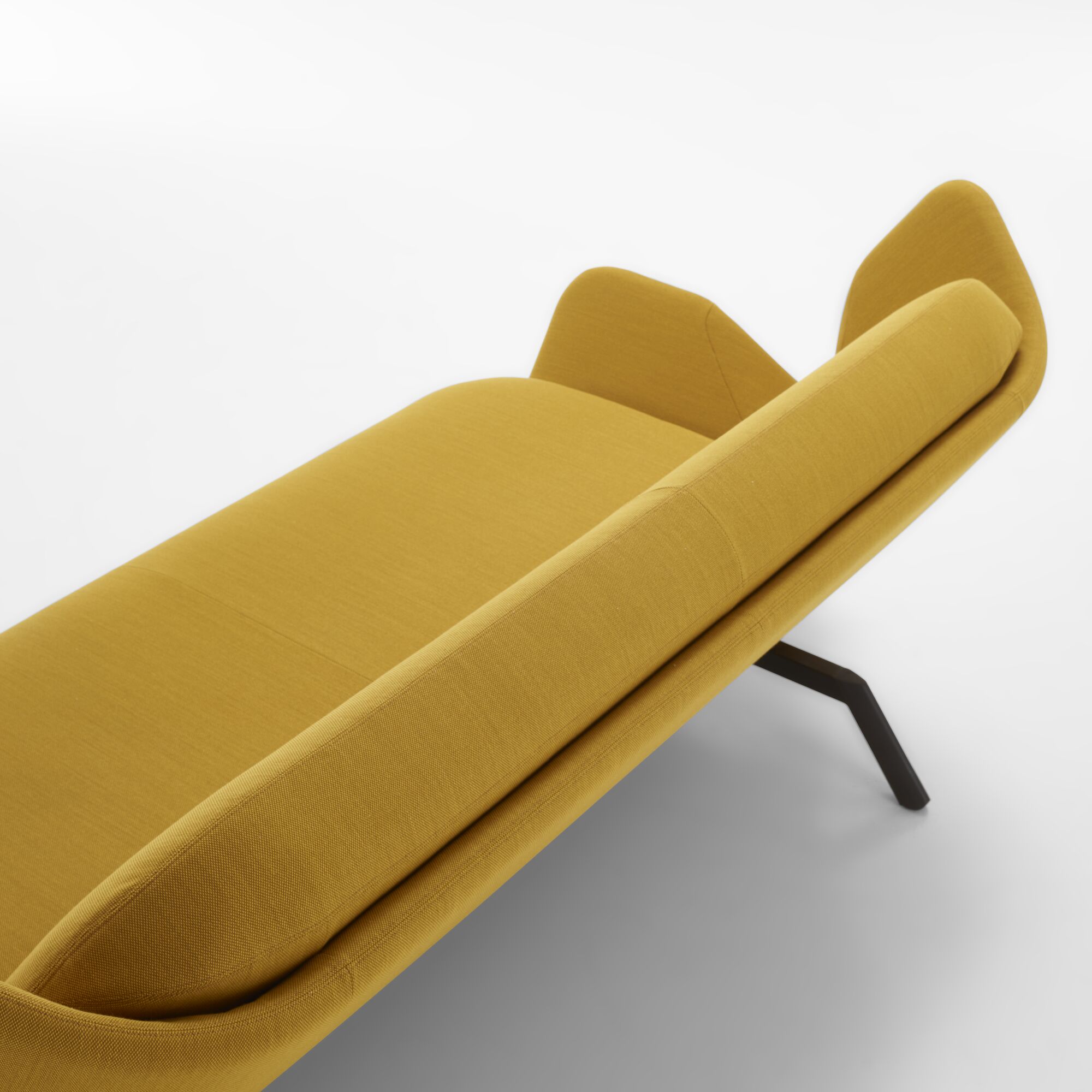 Clam Bed settee with 2 arms