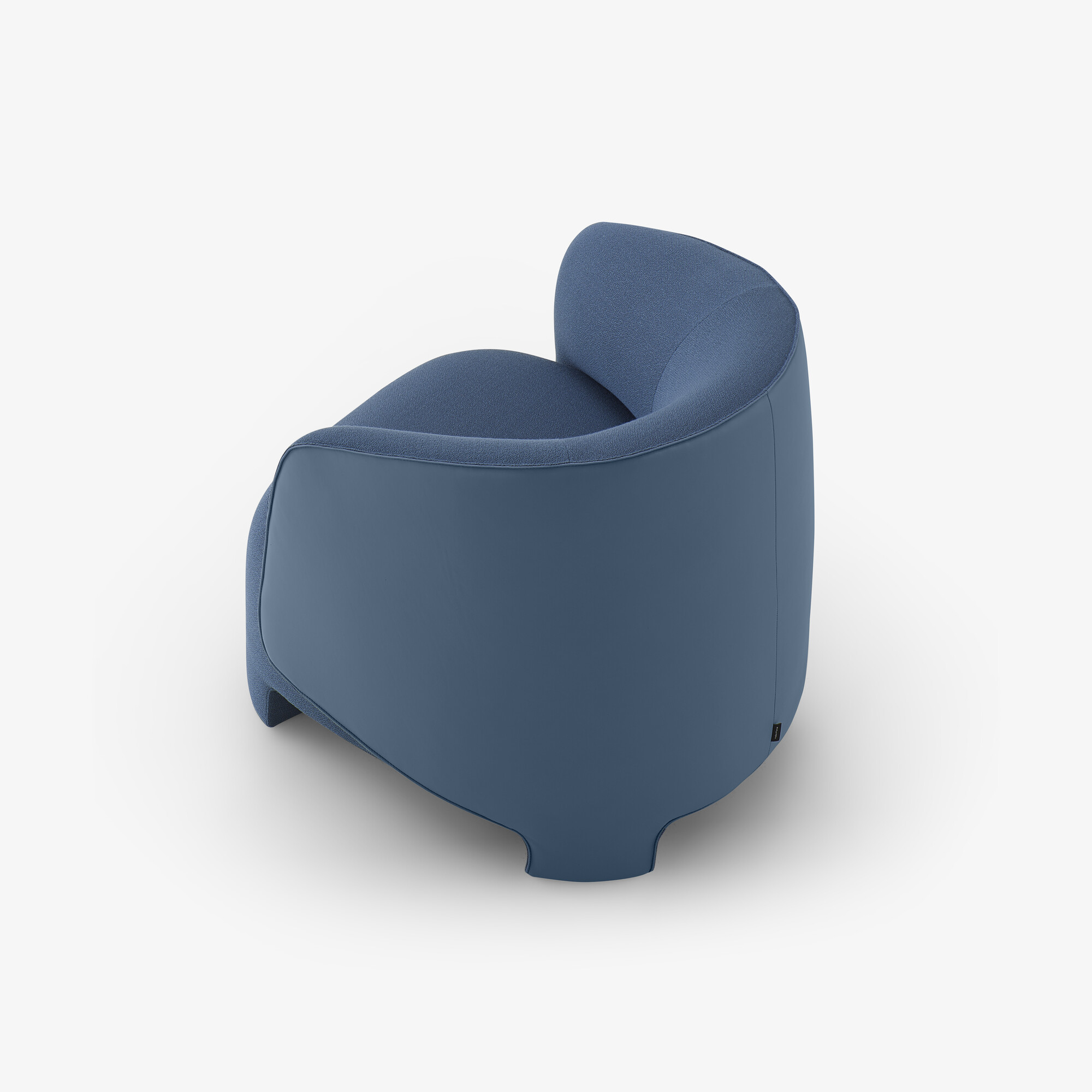 Taru Armchair