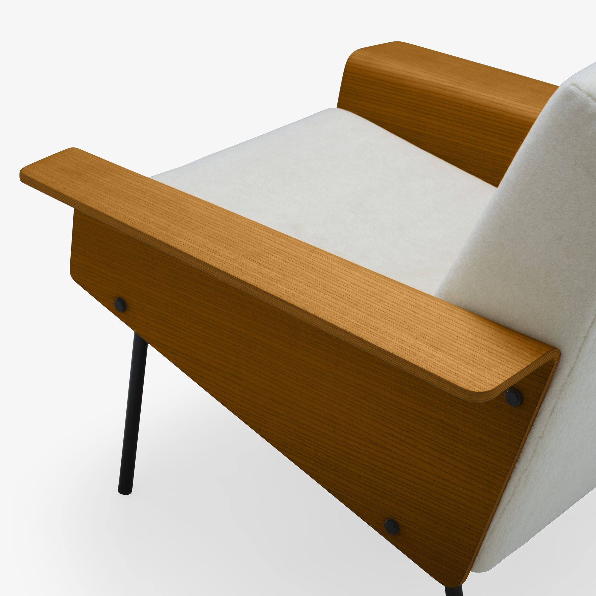 G10 Armchair wood arms