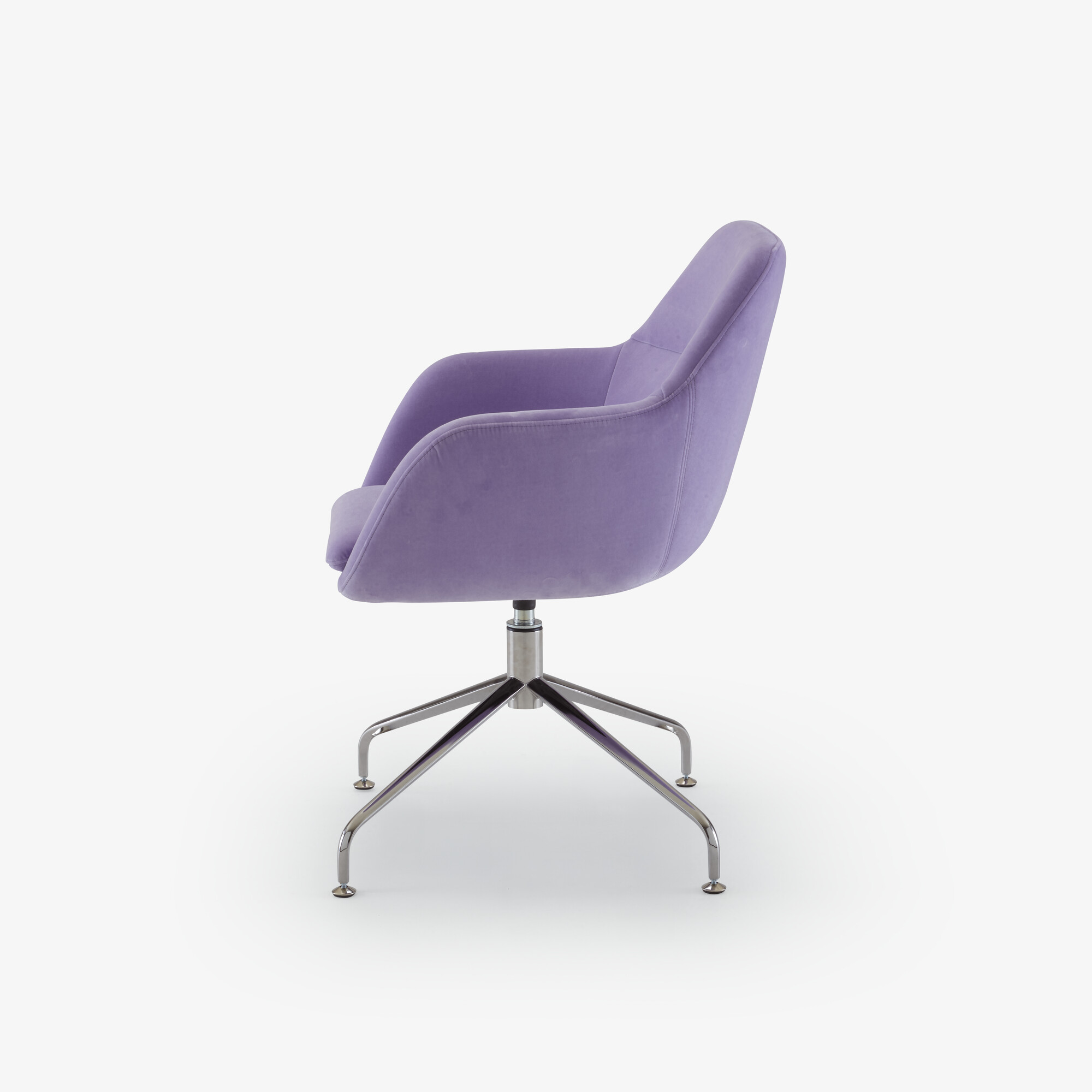 Amédée Carver chair central pedestal - brilliant chrome