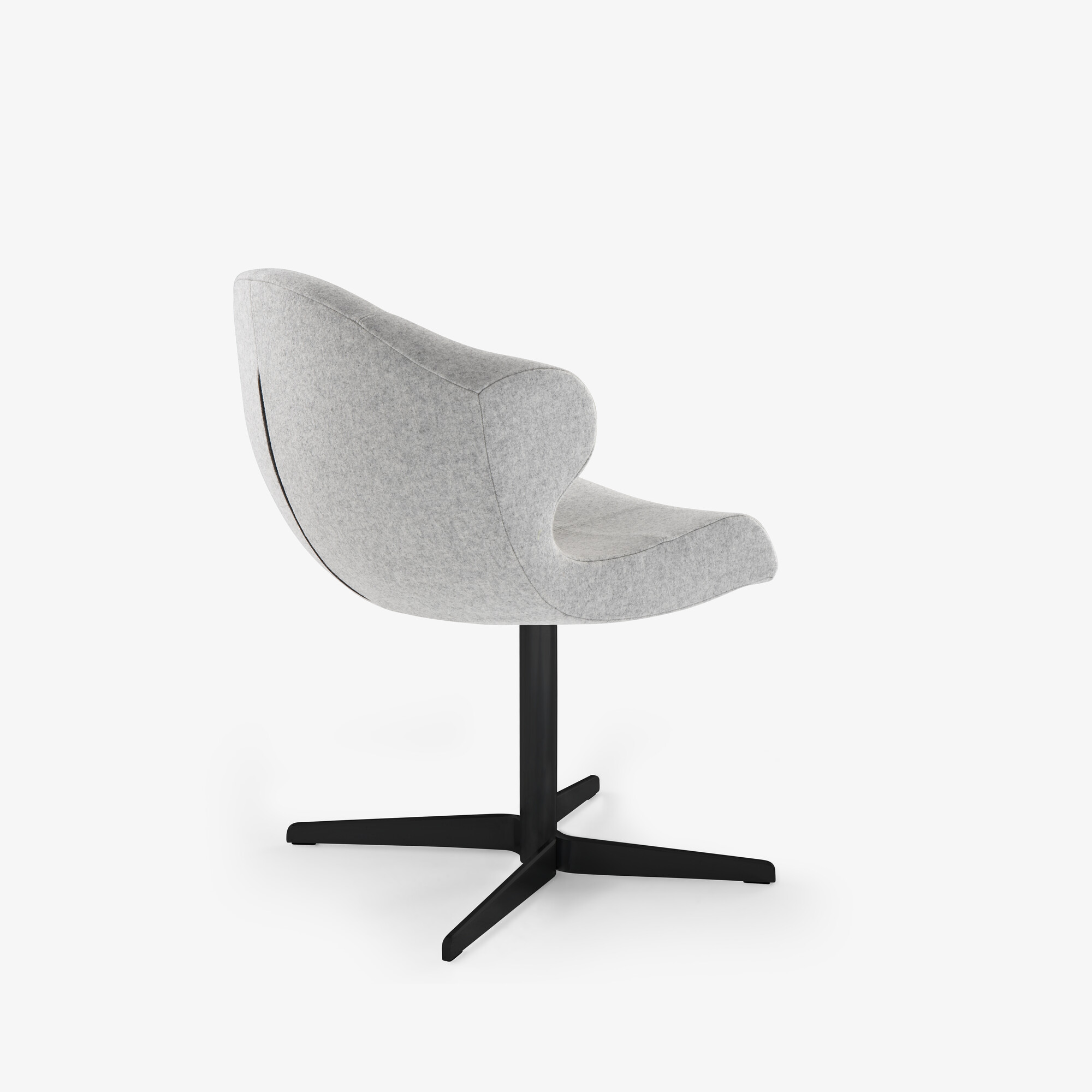 Alster Carver chair central pedestal – matt black