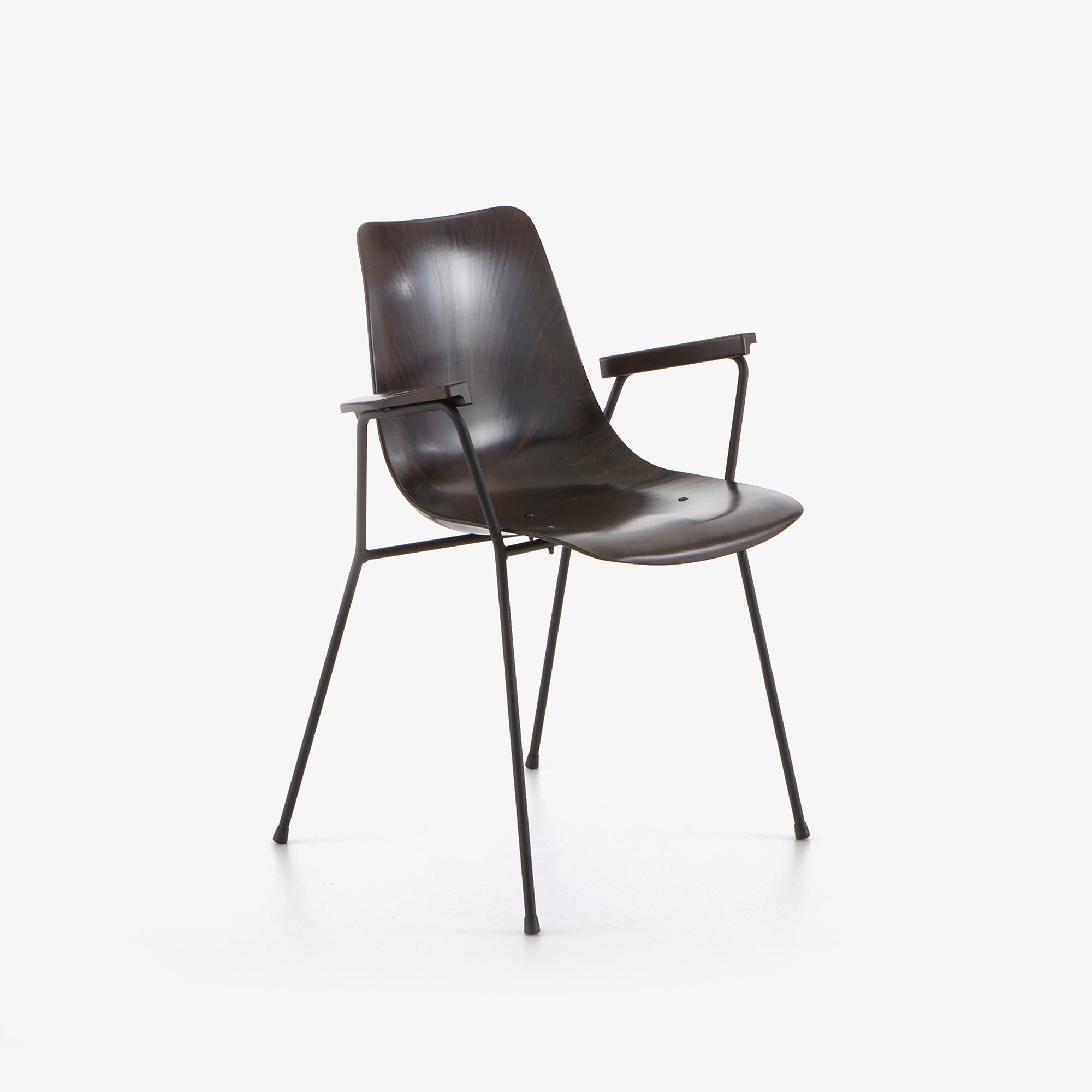 Cm 131 Carver chair