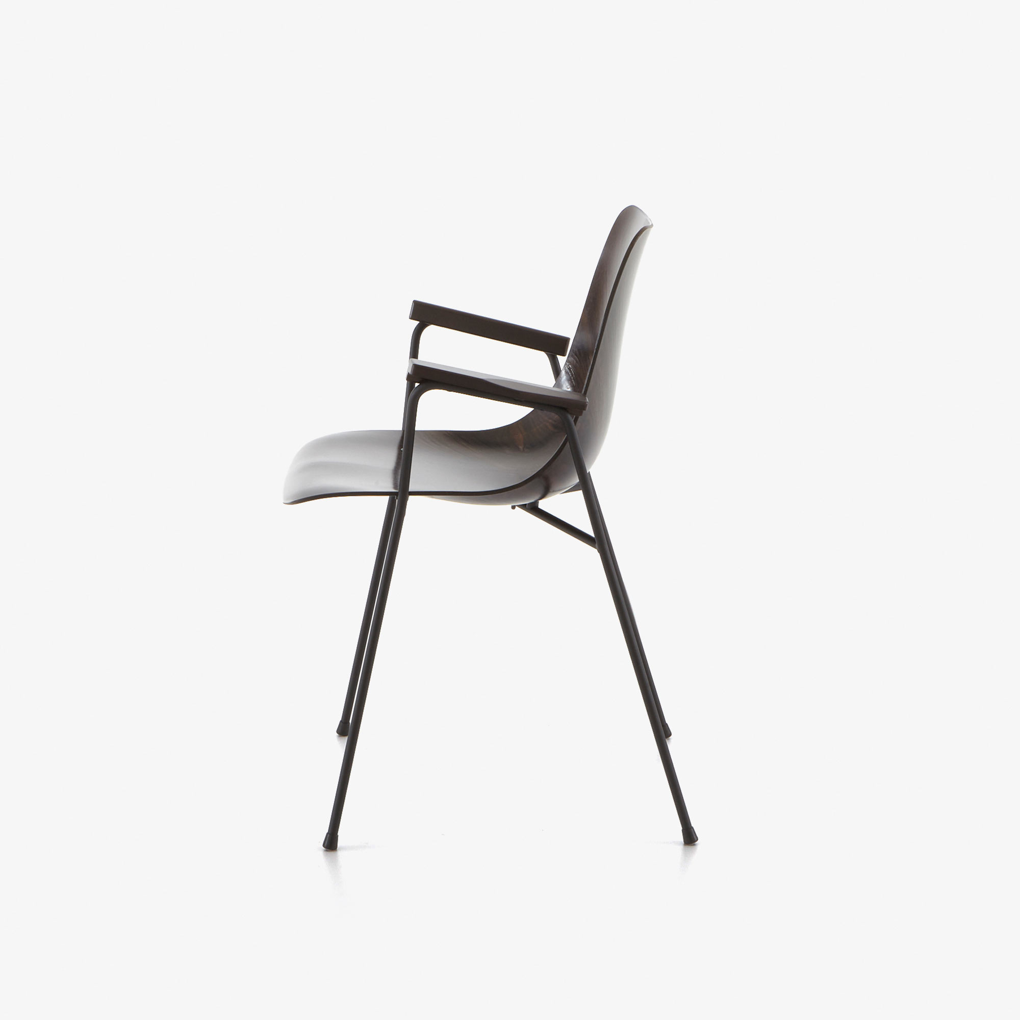 Cm 131 Carver chair