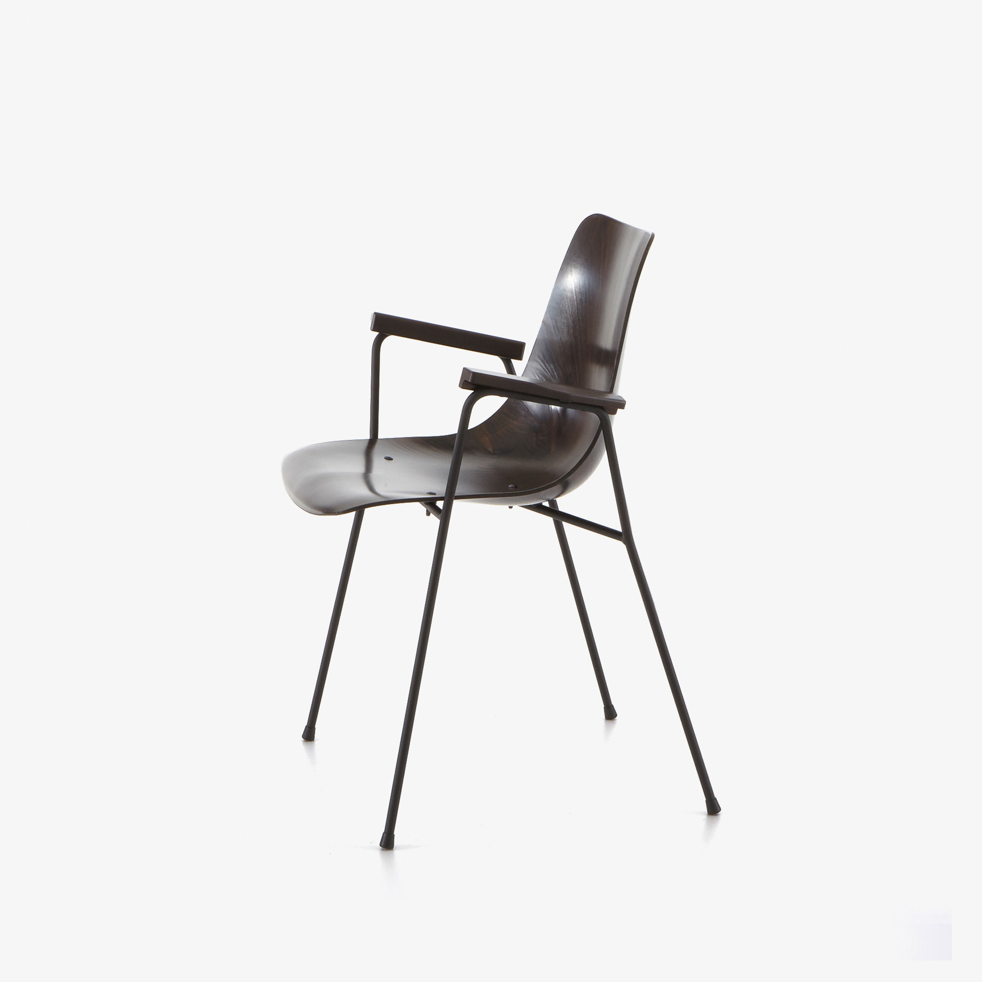 Cm 131 Carver chair
