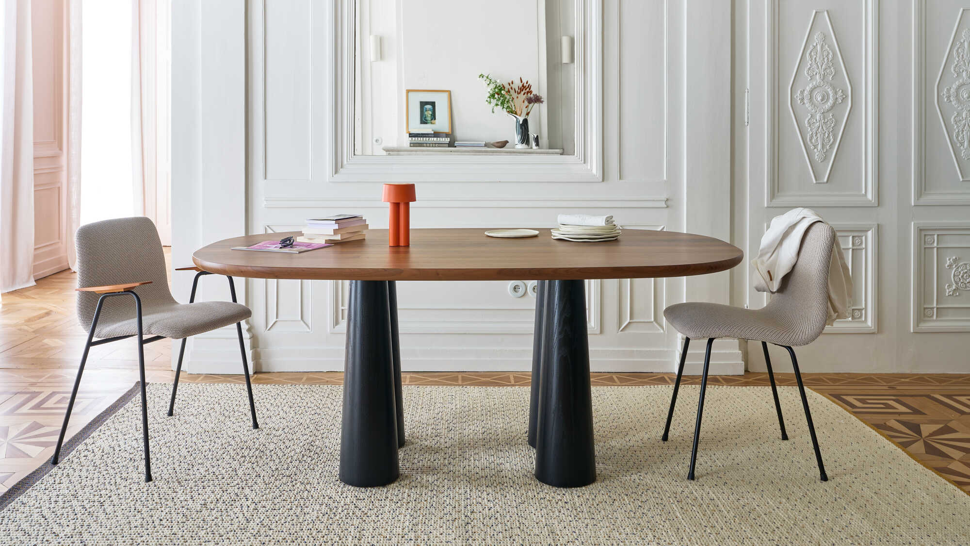 Papyrus Carver chair upholstered back black lacquered steel base