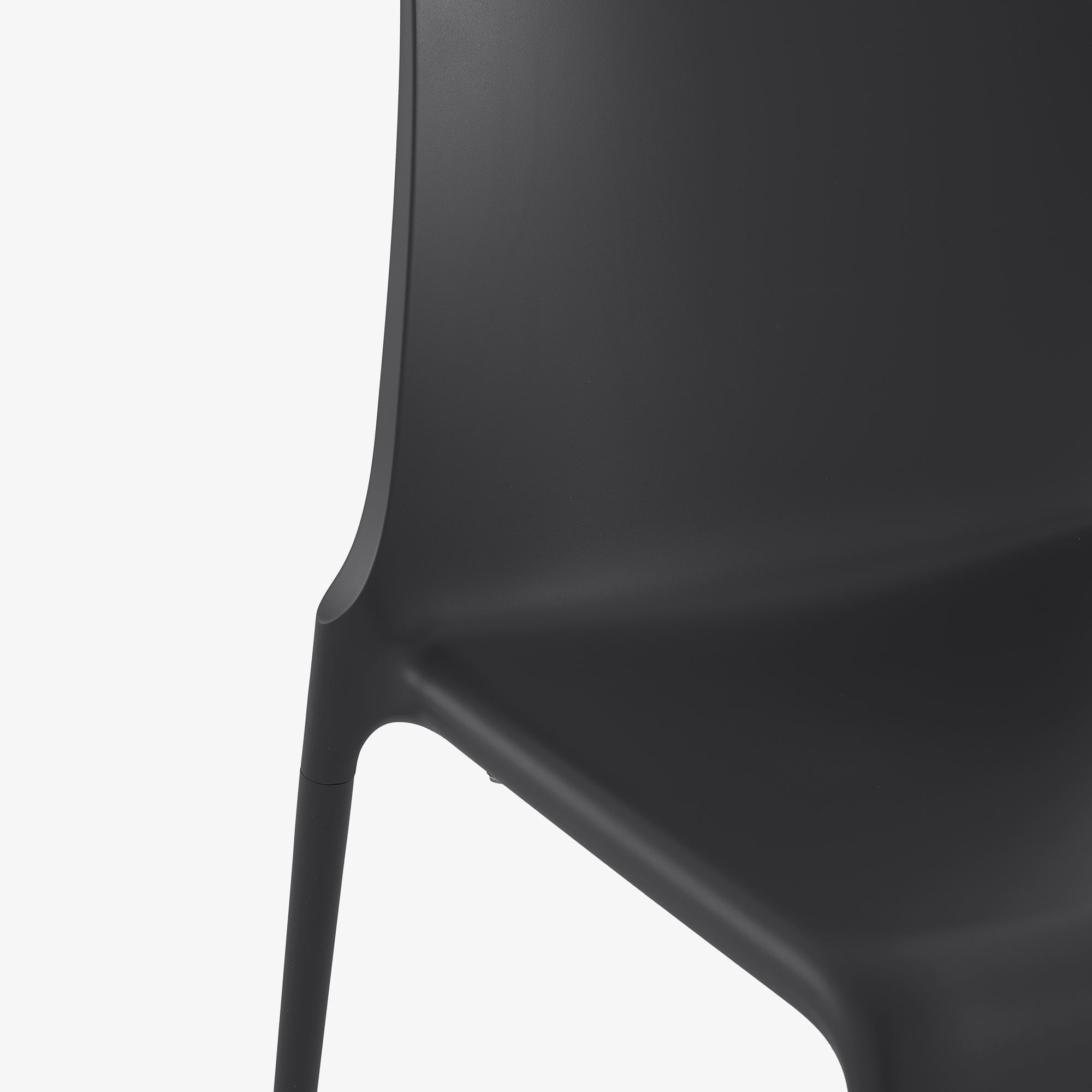 Petra Chair black indoor / outdoor