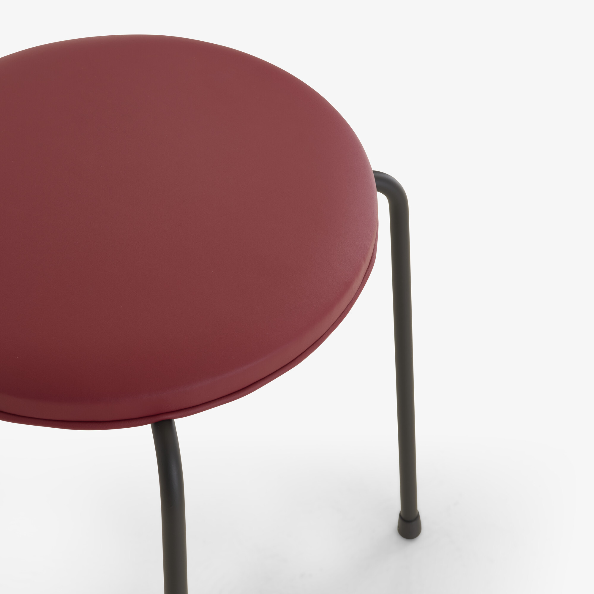 Cm 202 Stool
