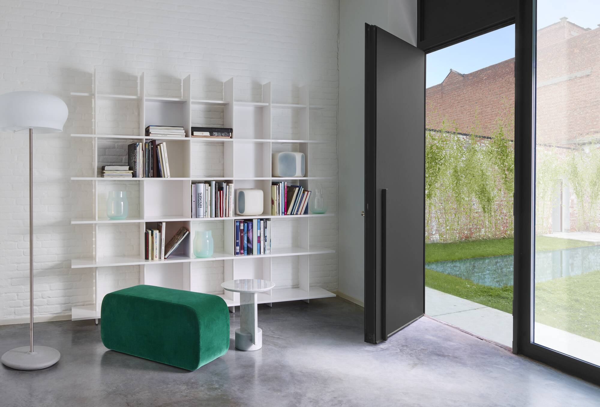 Alliteration Single shelving unit white lacquer