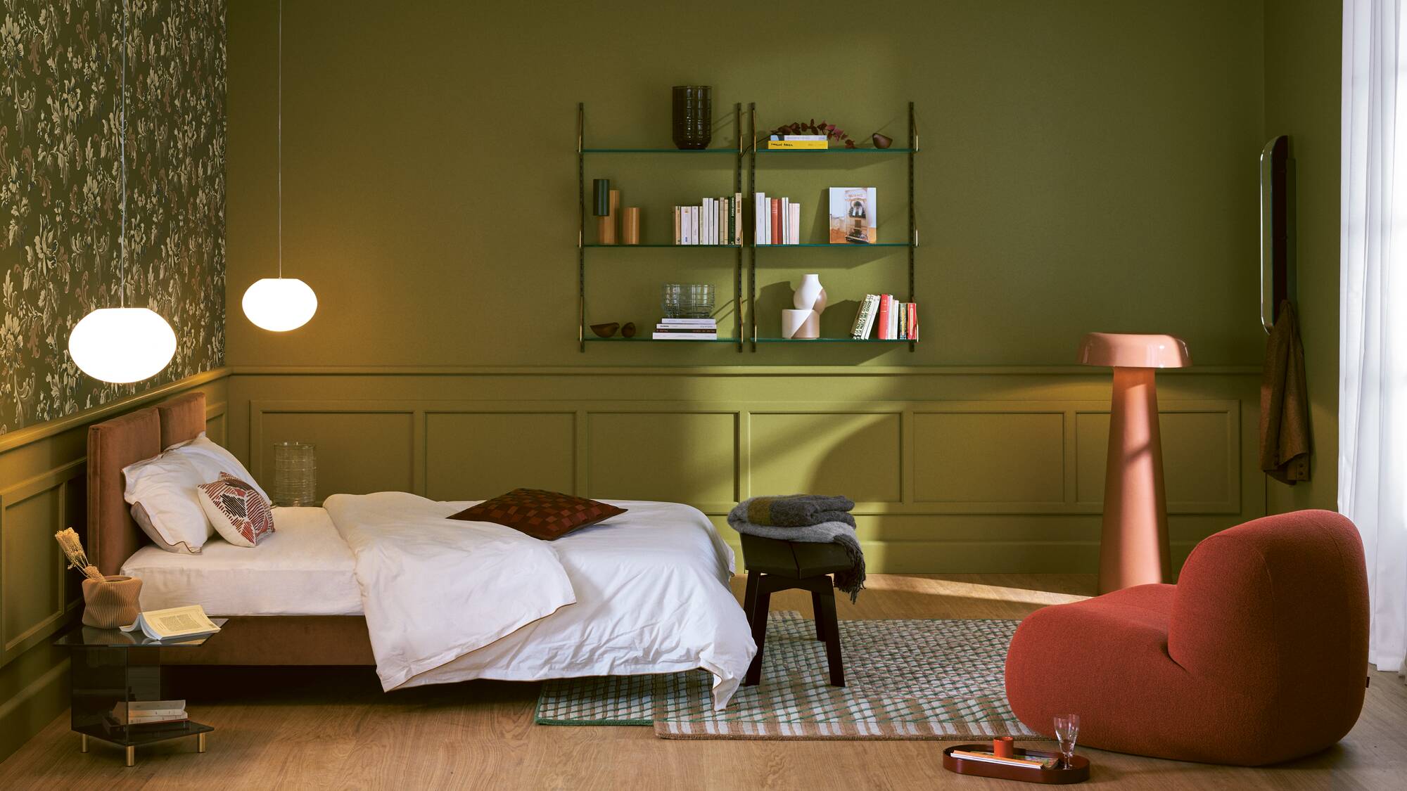 Bibliothèque murale Wall-mounted bookshelf with wooden shelves