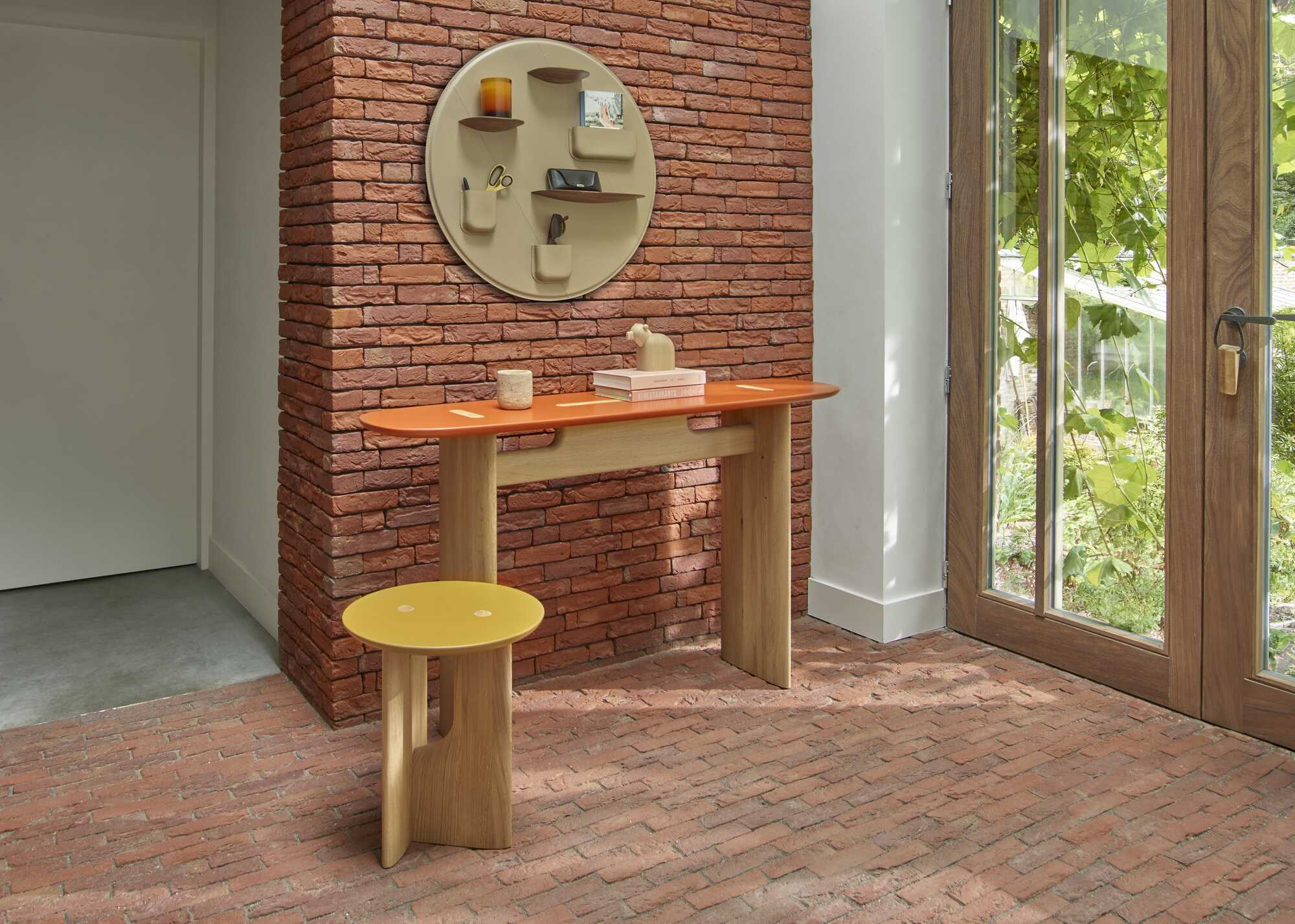 Intervalle Console table