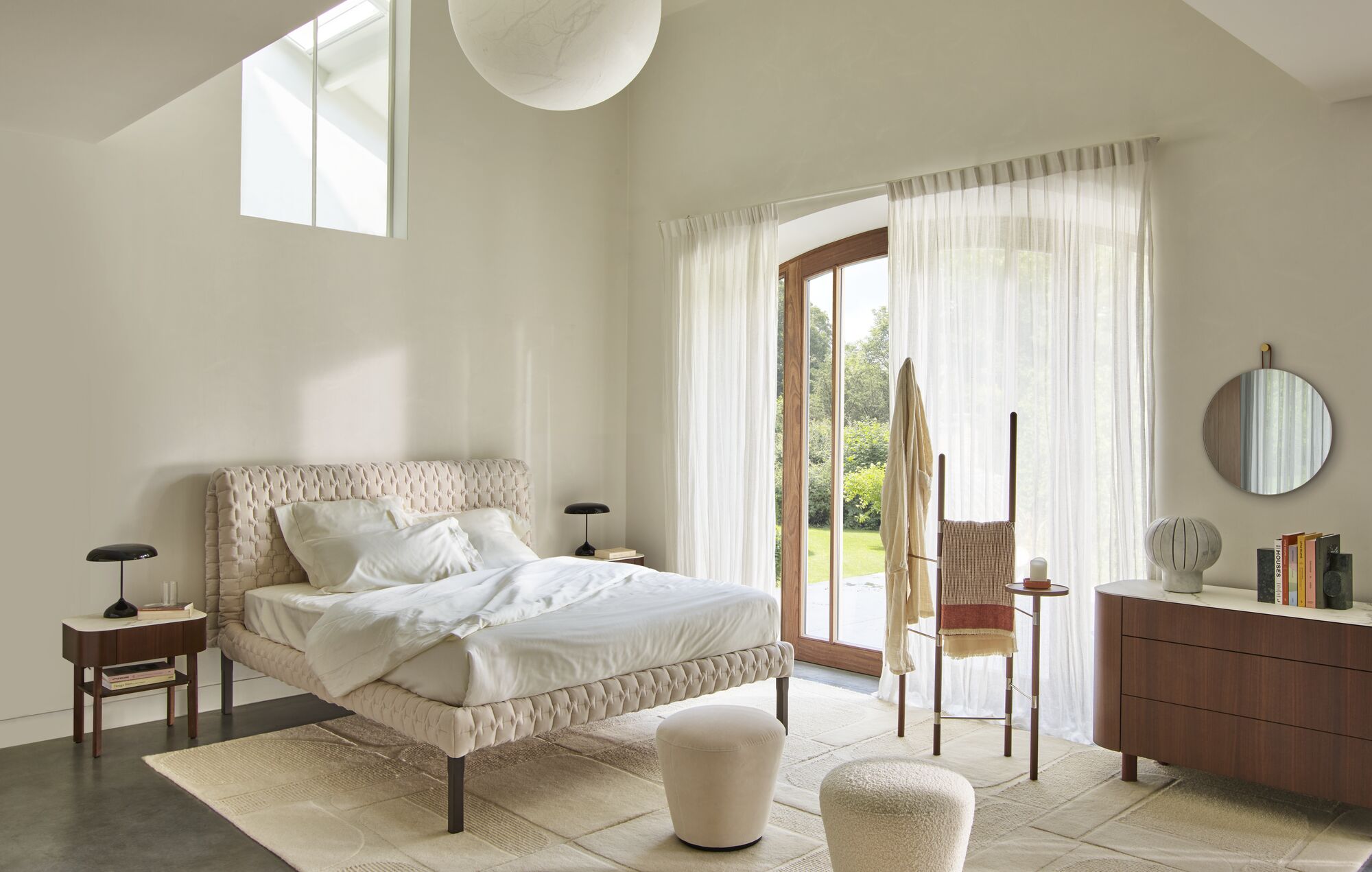 Ruché Bed high headboard