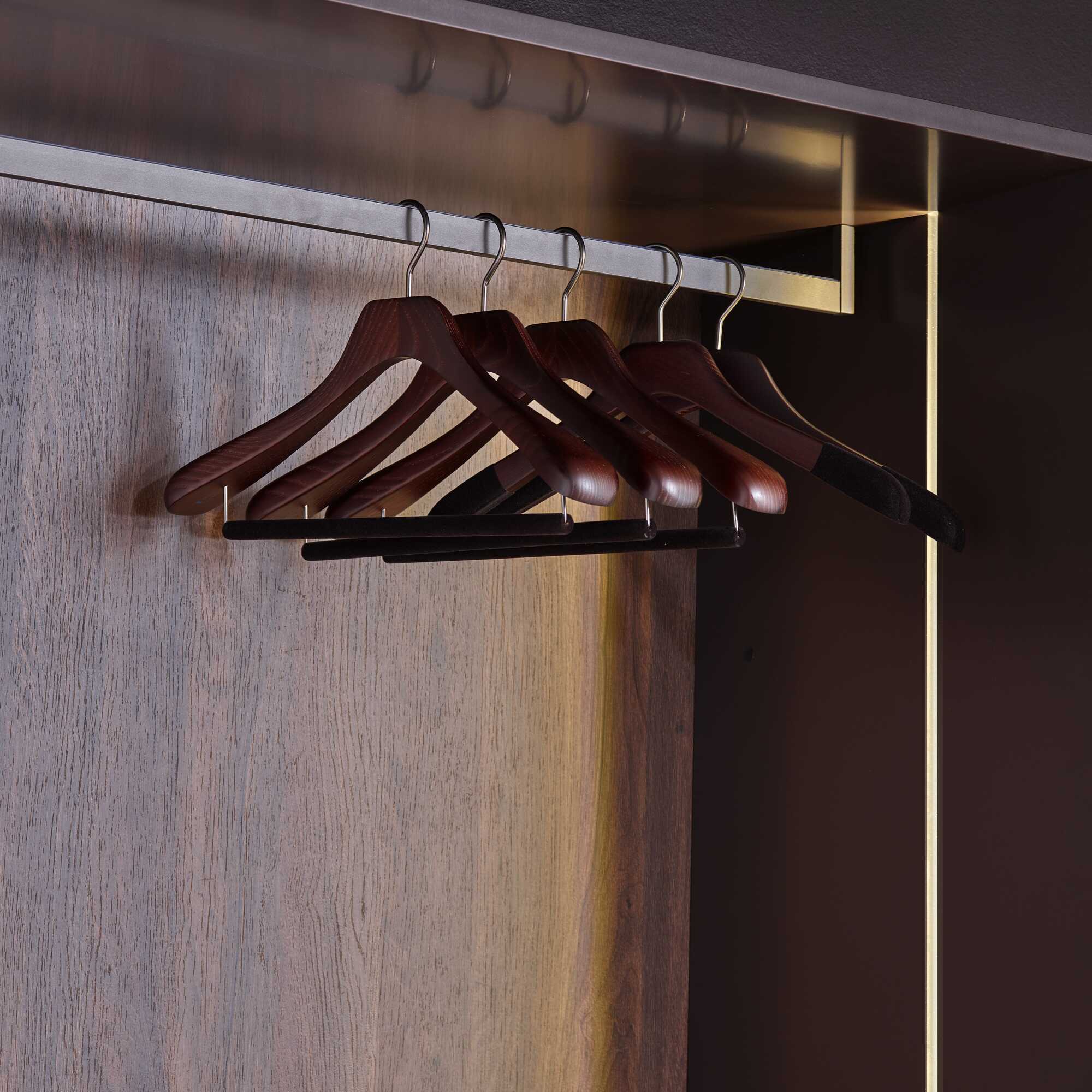 Todana - wardrobe Composition